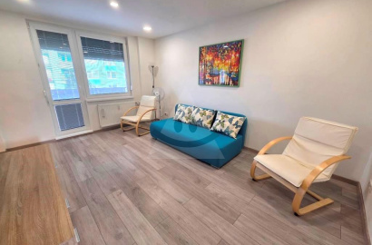 Renovated 3-room apartment with balcony in the sought-after location of Komárno