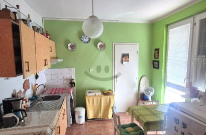 Partially renovated 2-bedroom apartment in the sought-after location of Komárno